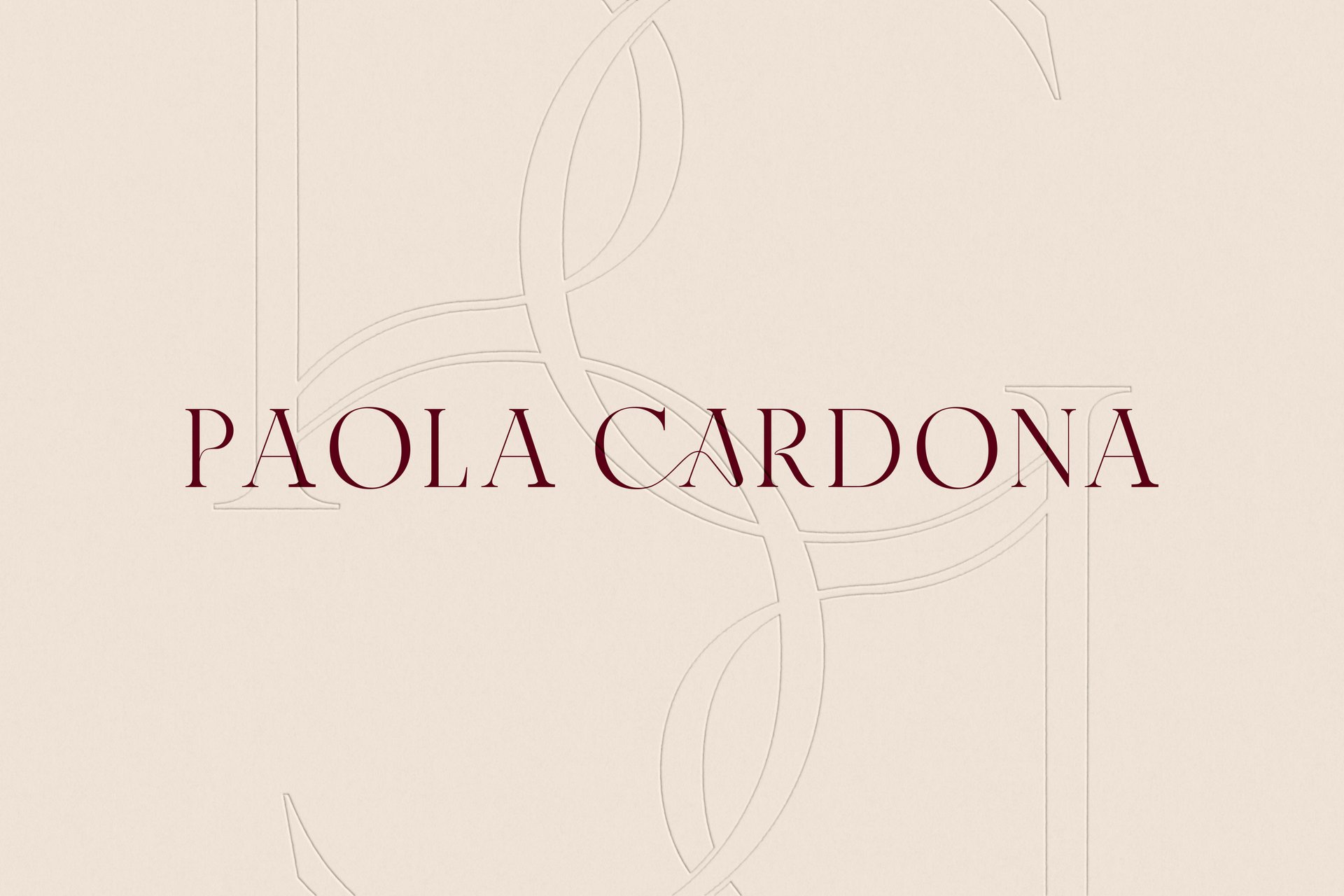 Paola Cardona, formadora en micropigmentación